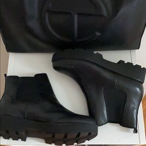 NEW STEVE MADDEN LOW BOOTS